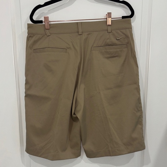 Nike Other - Nike tour performance Men's Khaki Flat Front Shorts size 32”